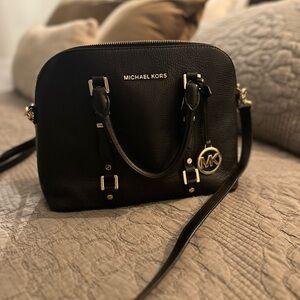 Michael Kors medium tote/hand bag purse
